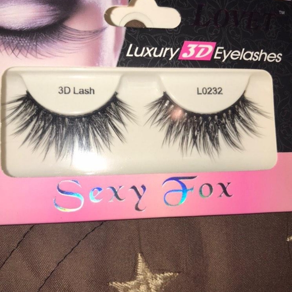 Eyelashes - Picture 8 of 10